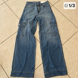 NWT American Eagle Light Blue Stretch Super High Rise Baggy Cargo Denim Jeans